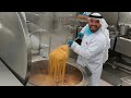 HOW EMIRATES COOKS 225,000 MEALS A DAY!