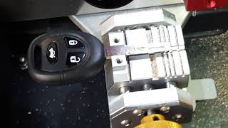 V8X6 Key Cutting Machine 9-3 Ym-30 Saab 93