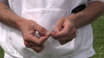 Revolution Tutorial - Larks Head Knot (quad line stunt kite)