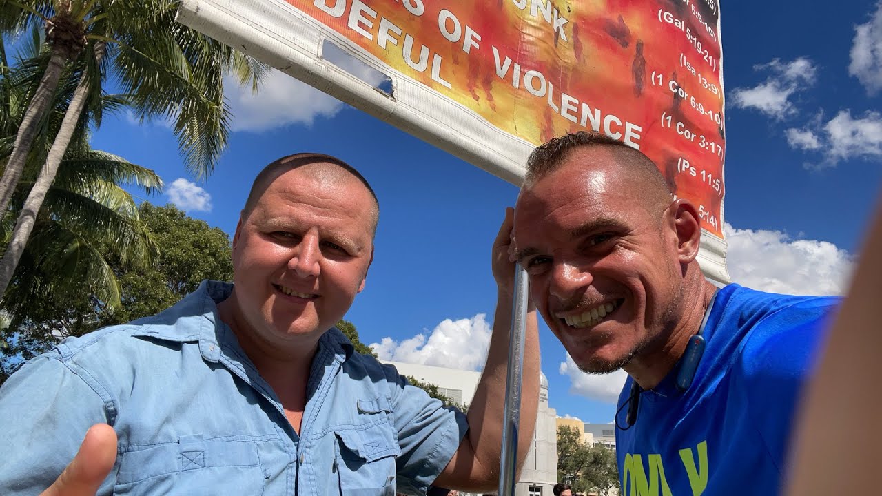 FIU University Miami | God Sent A TEAM Of JESUS PREACHERS!