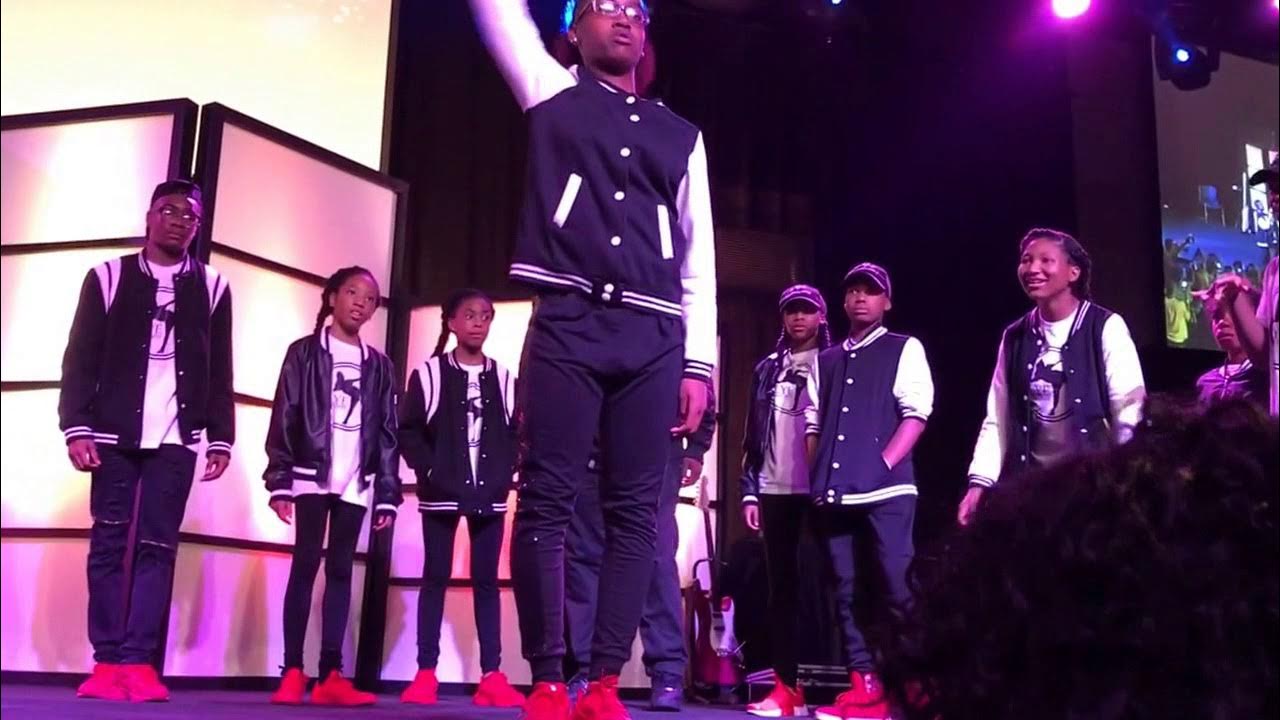 L.Y.E | Live performance | Work it out - Tye Tribbett L.Y.E | Live performance | Work it out - Tye Tribbett