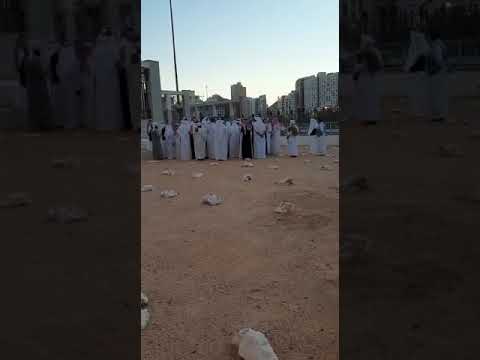 وداع مؤثر لأحمد زكي يمانى فى مقبرة المعلاة