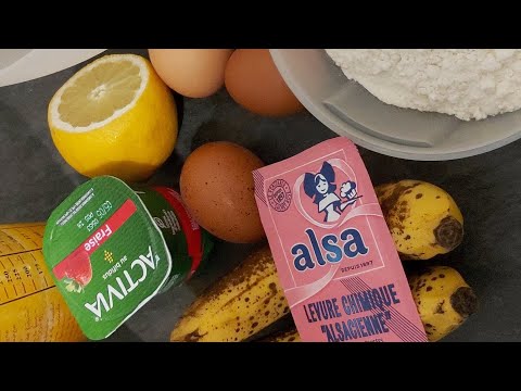 Vidéo: Gâteau à La Banane Simple Et Délicieux