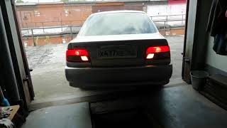 Замена задних втулок стабилизатора Toyota Carina at211