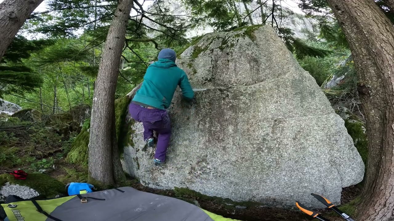 Nachos On The Side V3 Squamish Bouldering