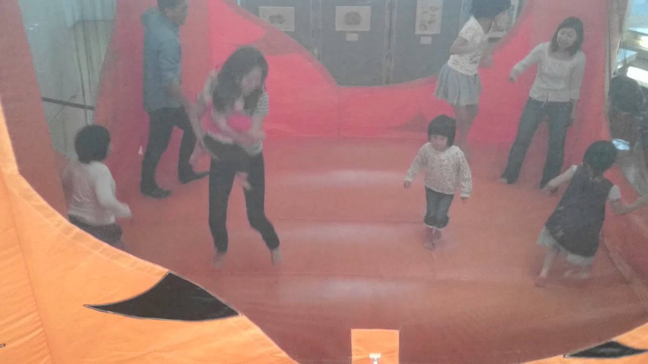 エアートランポリン