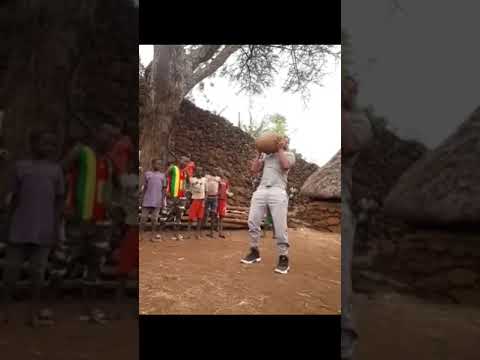 Konso Culture የኮንሶ ባህል ሚስት ለማግባት ድንጋዩን አንስቶ መጣል ግድነው