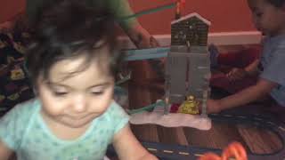 Paw Patrol Rubble's Mountain Rescue Play-set Unboxing