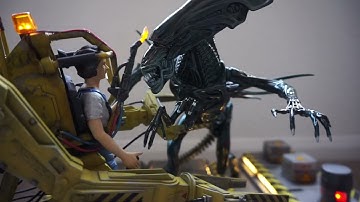 Alien Queen vs Power Loader Model Kit Movie Scene Diorama