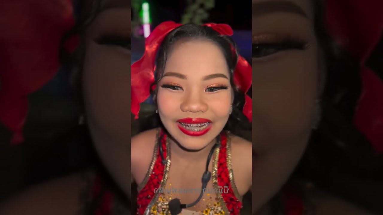 น้อยๆนิหน้าตีมาก คันแข่วลูกสาวเด่ #อ๊ะอายสกุณาพร #หมอลำเสียงวิหคนกพงศกร