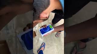 Flipkart Scam Soap instead of Iphone ? Delivery boy unboxing