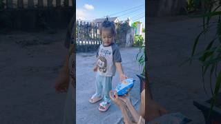 Cô bé tốt bụng giúp đỡ bà cụ nghèo khổ🥰🥰🥰#shorts