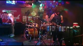 Ronald Van Den Enk - Soundmachine Dj Drum Percussie