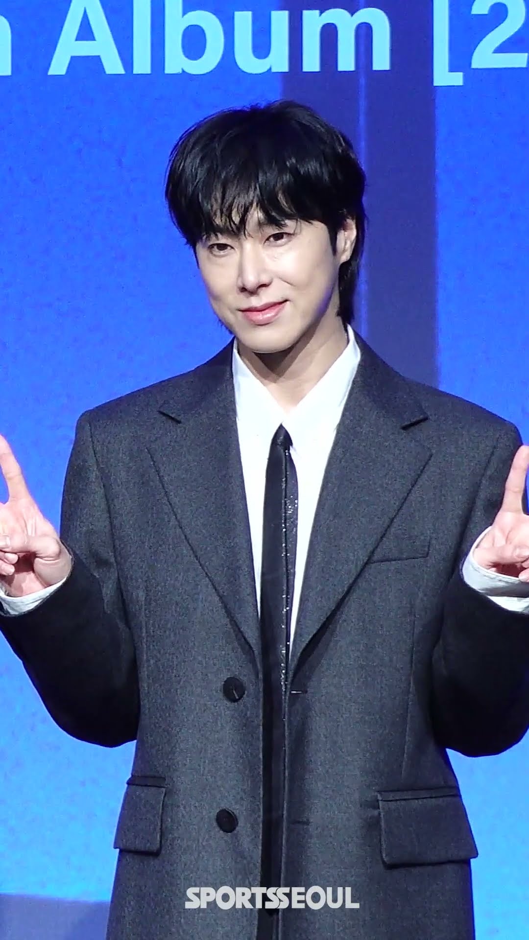 유노윤호, 귀엽고 깜찍하게 브이V