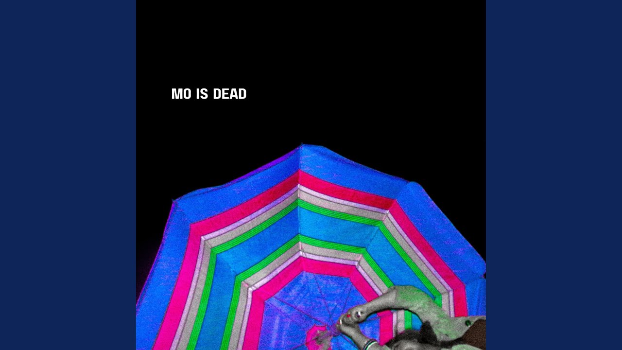 Guarda mo is dead su YouTube Guarda mo is dead su YouTube