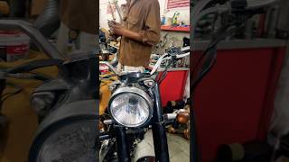 New handle installed in battalion black bullet 350 #battalionblack #bullet350