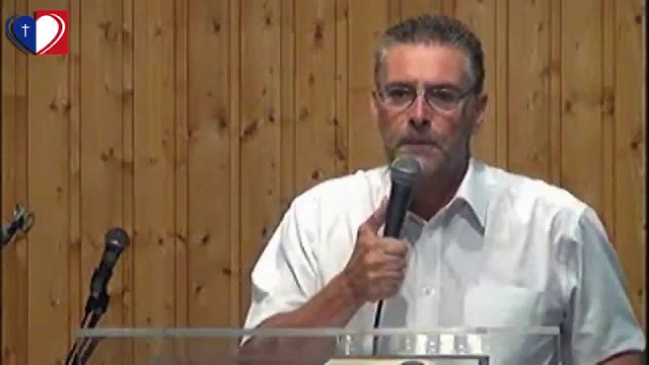 Un necio y una sabia