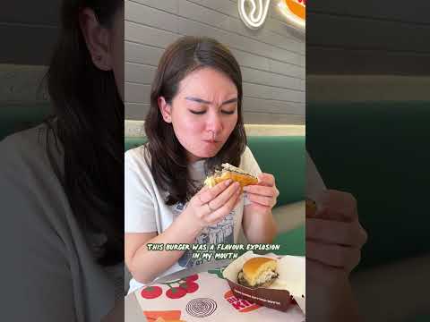 We Tried The New Burger King PORTOBELLO MUSHROOM BURGERS! | Eatbook Shorts