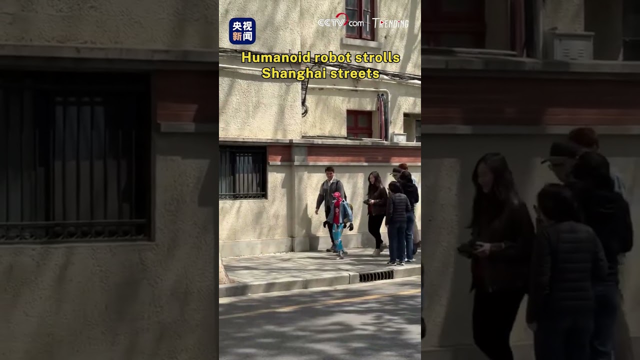 Humanoid robot strolls Shanghai streets