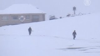 Аномальные холода в Боливии, есть жертвы (новости)(http://www.ntdtv.ru Боливию охватили сильные морозы, принеся в страну заторы на дорогах и эпидемию гриппа. Жертвами..., 2013-06-17T09:22:32.000Z)