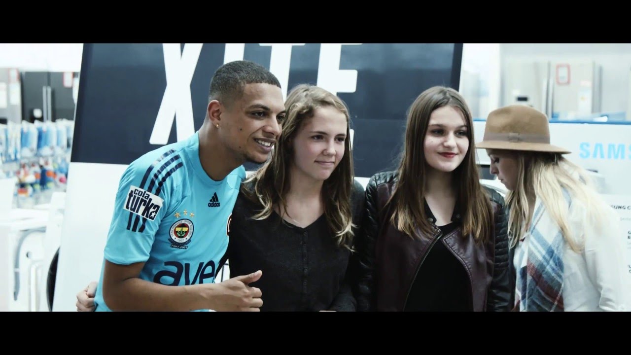 Ronnie Flex @ The Nominees Tour | XITE Awards 2015 | 