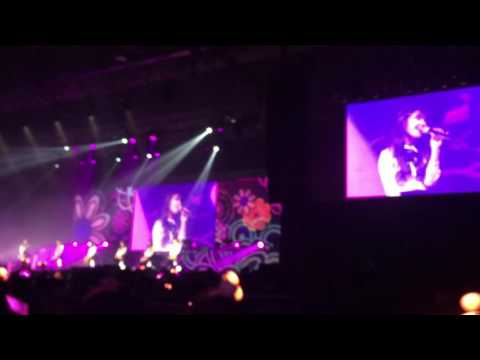 Apink Pink Aurora in Hong Kong - Sunday Monday