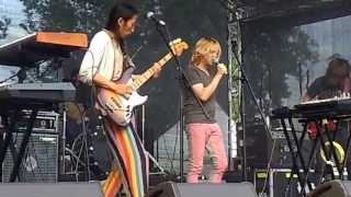 Is This the Best Spot? Ariel Pink&#39;s Haunted Graffiti live in Moscow