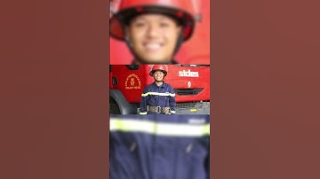 Cảm động hình ảnh lính cứu hỏa ôm bé gái thoát khỏi đám cháy khách sạn ở Thủ Đức#shorts