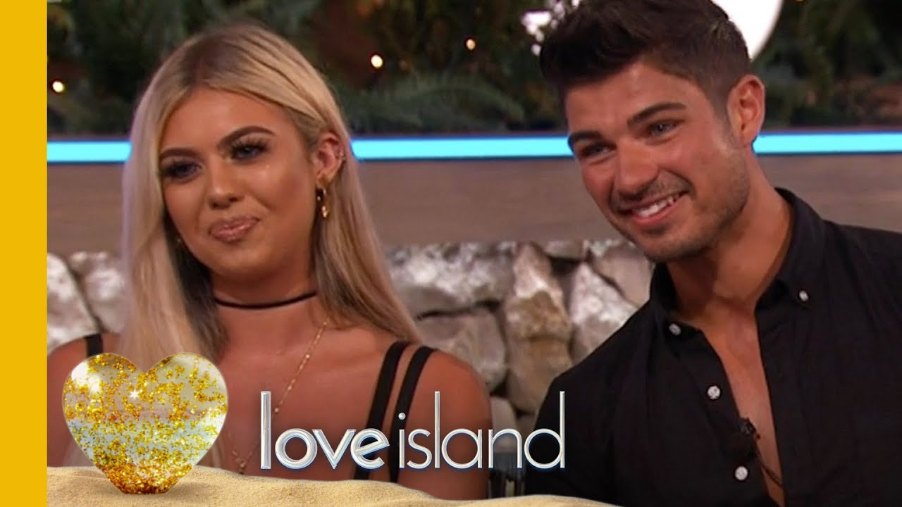 Who Shaves Anton's Bum Better: Mum Sherie Ann or Belle? | Love Island Aftersun 2019