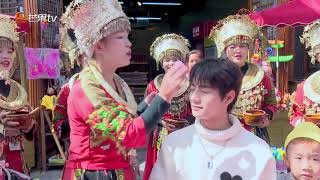 12月24日看点:明星艺人首当镇长!李振宁在线圆梦?《出发吧哥哥姐姐》 EP1丨MGTV 12月24日看点:明星艺人首当镇长!李振宁在线圆梦?《出发吧哥哥姐姐》 EP1丨MGTV