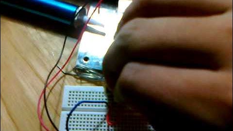 Simple VOM Using ADC on a PIC18F4550