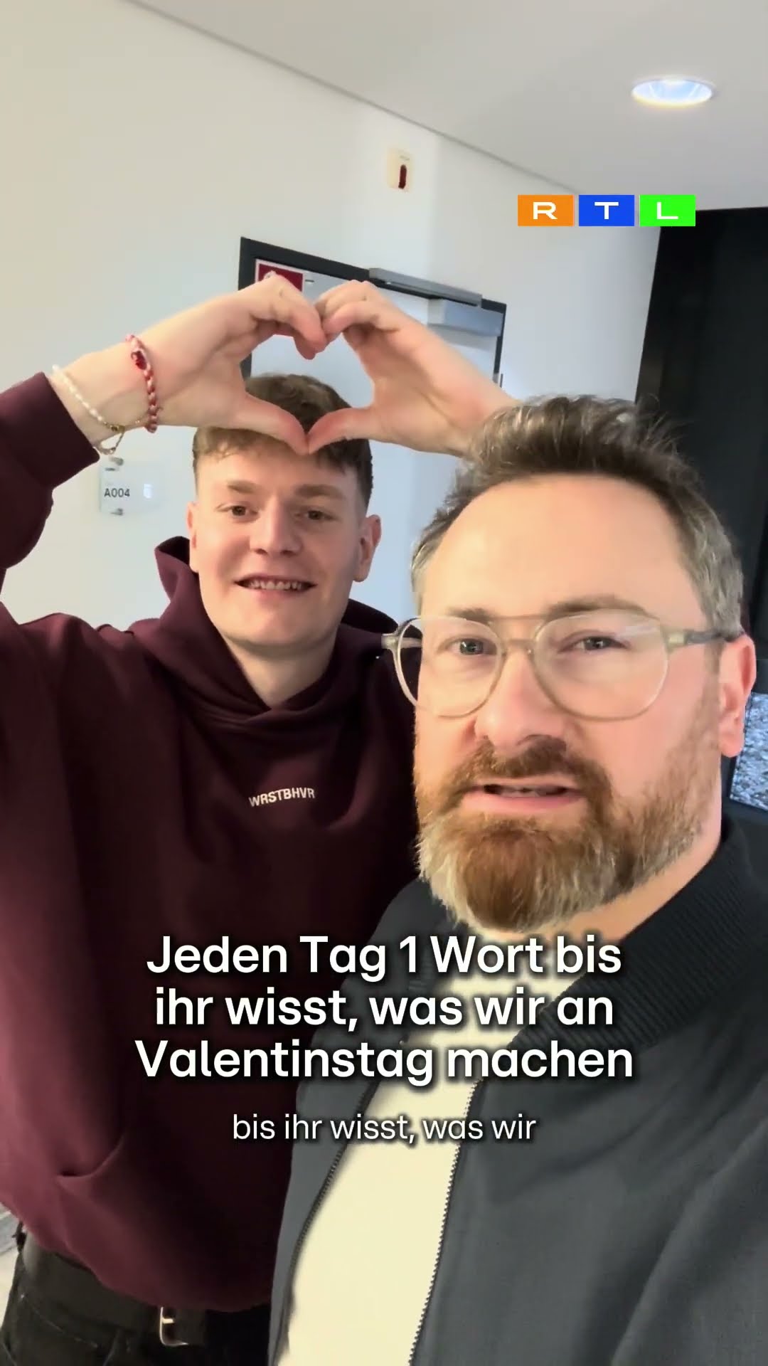Da kommt was ?#fussball #valentinstag #überraschung #rtl
