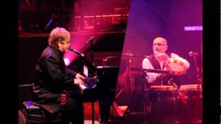 #24 - Carla/Etude/Blessed - Elton John & Ray Cooper - Live in Paris 2009 chords