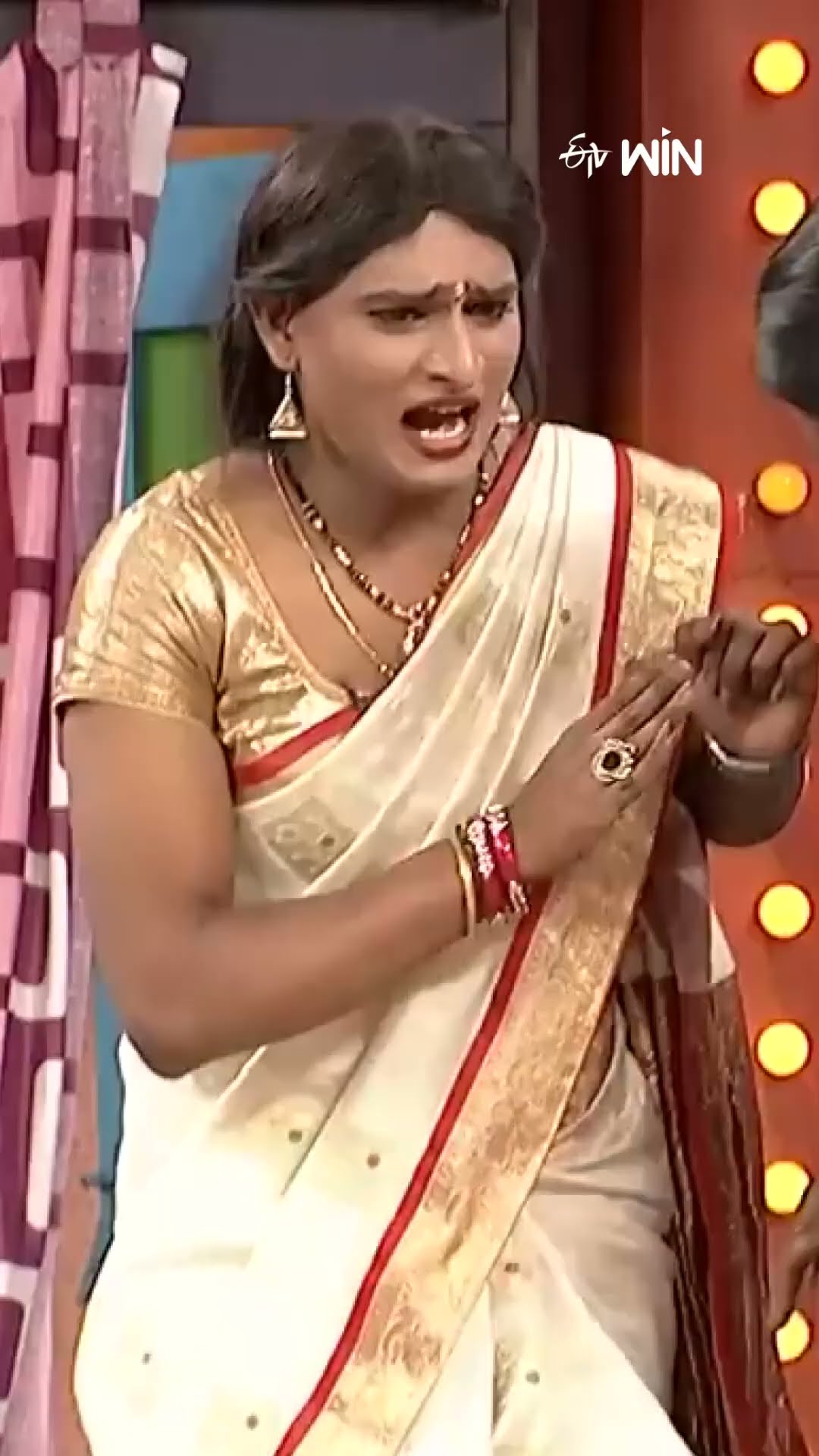 #shorts - చంద్ర భయానికి... పిల్లాడు పరార్..! #jabardasth #chammakchandra