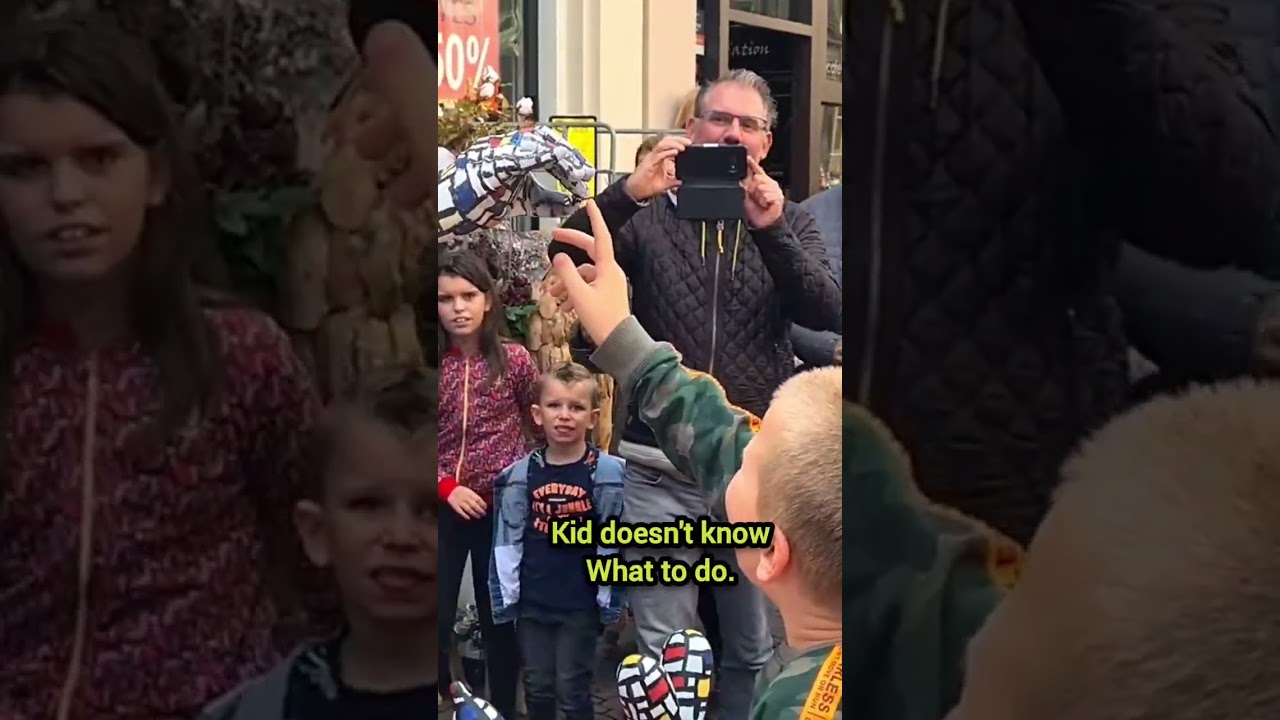 Wait for the Dutch Kid's Reaction to Mosaic Man in Alkmaar