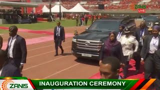 Rais wa Tanzania Dkt.Samia awasili kwa Uwanja wa Heroes,Zambia kuhudhuria Uapisho wa Rais Hichilema