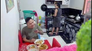 PRANK: SHOWING OFF YOUR WIFE'S COOKING TO ALL YOUR FRIENDS UNTIL THEY ARE EMBARRASSED! Bobby Fara...