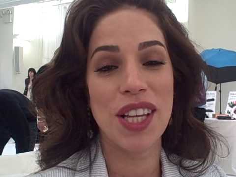 Ana Ortiz's Summer Read