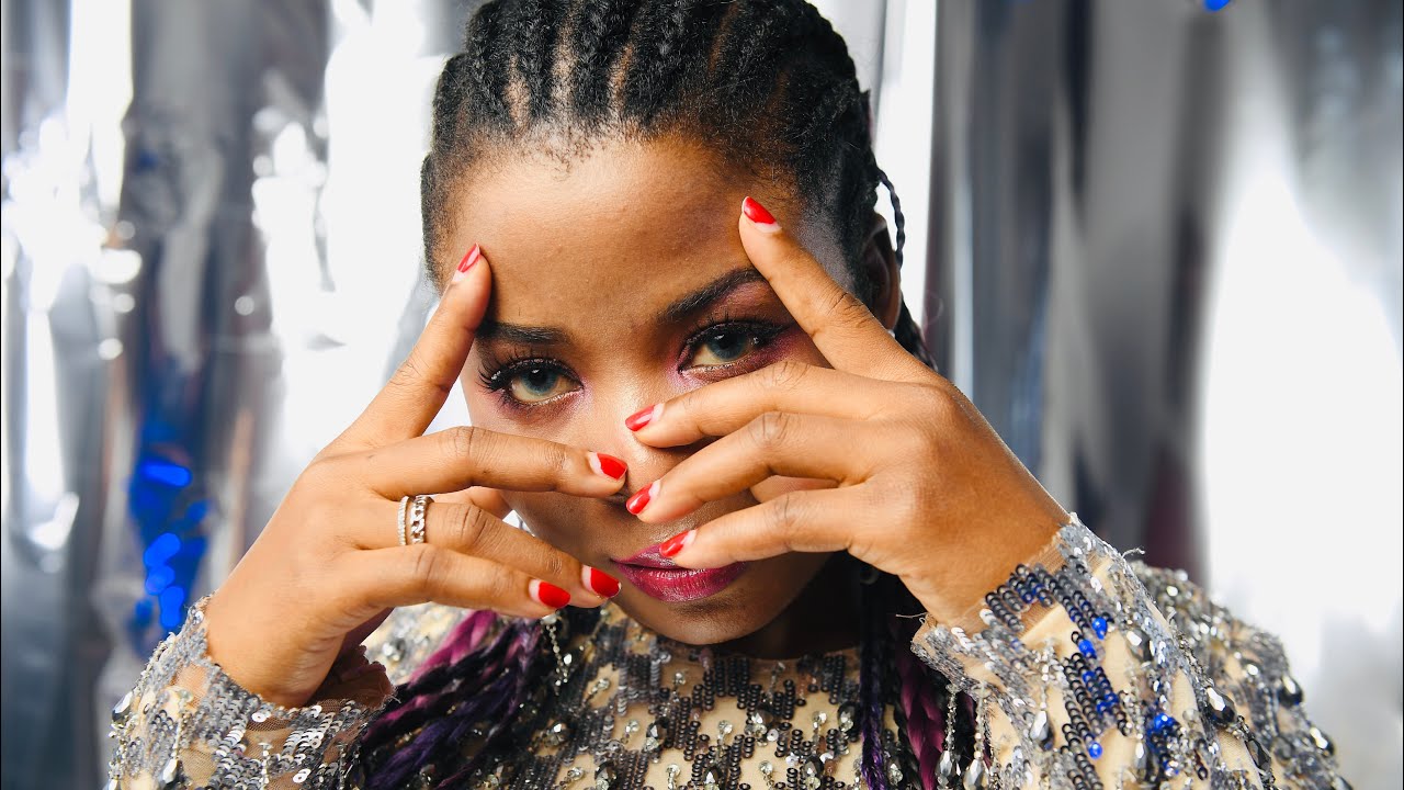 It is inevitable for Xixi’s mother, who has been relocated thousands of miles away, to miss home