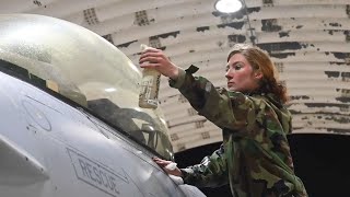 Flying F-16 For the 1st Time, Two Ukrainian Pilots Shocked NATO Countries❗