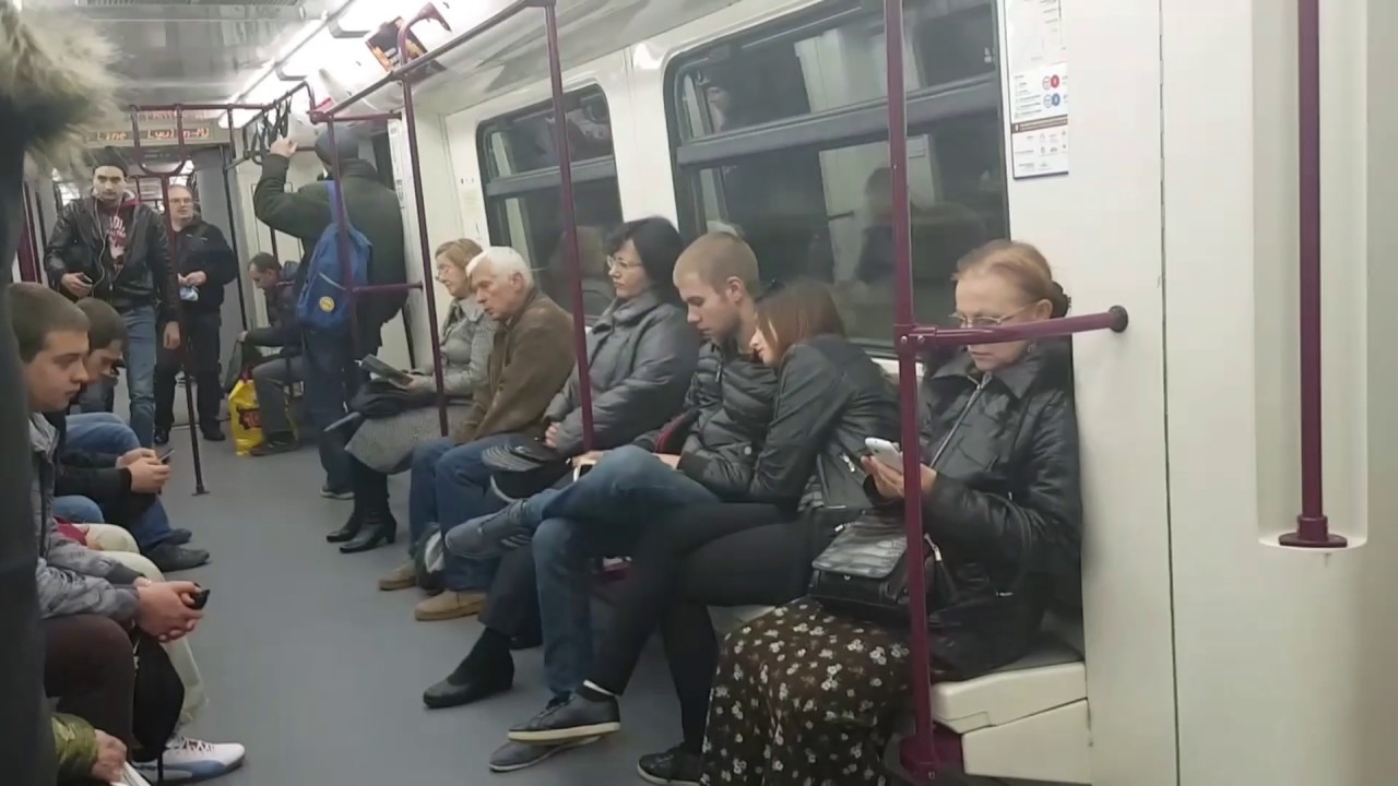 Метро София Централна Гара-Софийски университет с Русич 81-740 и 81-717 на Метровагонмаш|Sofia metro