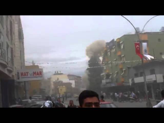 لحظة الانفاجار الثاني في الريحانية - YouTube