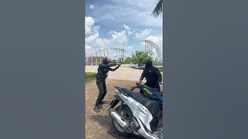 2 tên cướp xe liều lĩnh có vũ khí nóng gặp cảnh sát và cái kết buồn #usa @Longgiang67