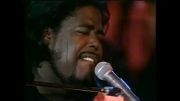 Barry White - LIVE I'm Gonna Love You Just A Little More Baby 1975