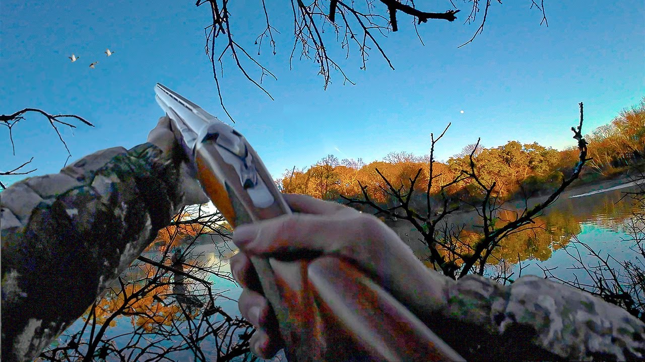 POV Duck Hunting with Over-Under 12 Gauge - YouTube