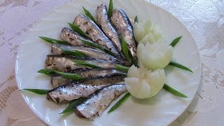 Килька пряного посола в домашних условиях.  Как же это вкусно!  In the Truesilver Baltics!(ЯНДЕКС-кошелек 410014405189150 На 1 кг свежей кильки понадобится 2 сл. л. соли с горкой, 1 ч. л. сахара, лавровый лист..., 2016-05-02T12:33:07.000Z)