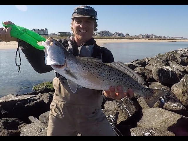 HOW TO CATCH SPECKLED TROUT - FULL TUTORIAL and FISHING TIPS 