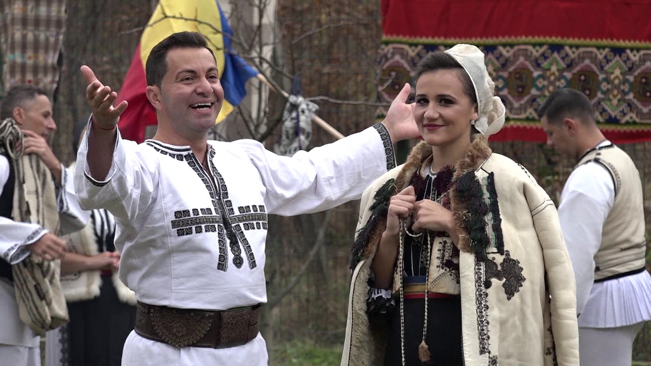 Robert Tarnaveanu - Roaga-te mandra la luna