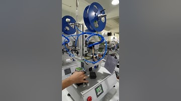 Testing video of semi automatic top flat stamp labeling machien bottle labeling machine