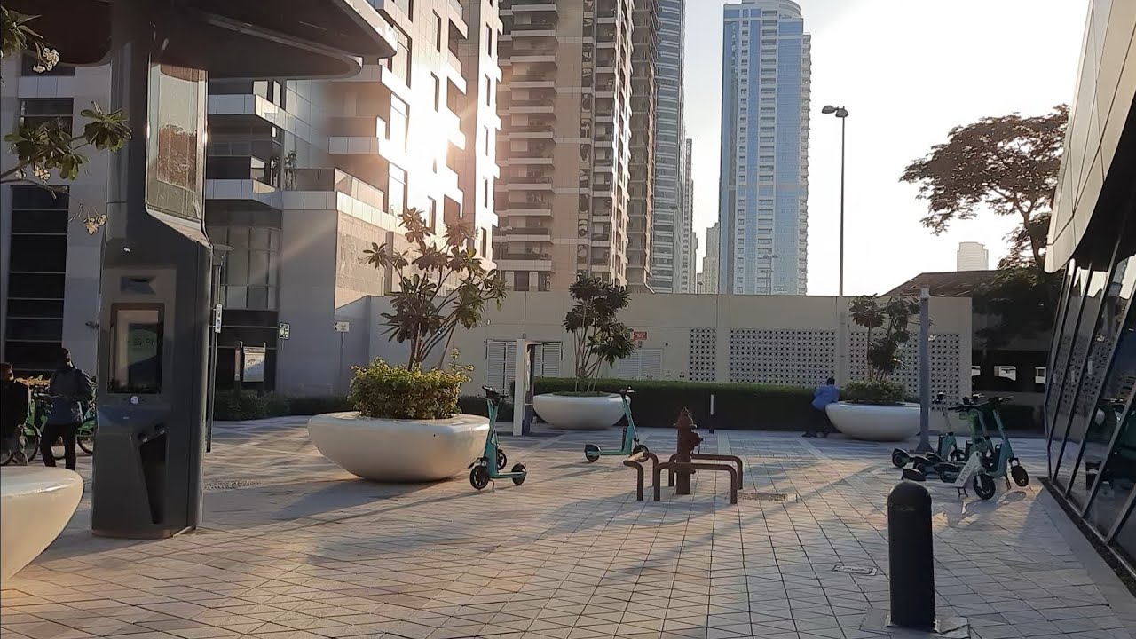 JLT Dubai Walking Tour 4K : Urban Wonders in a Nutshell